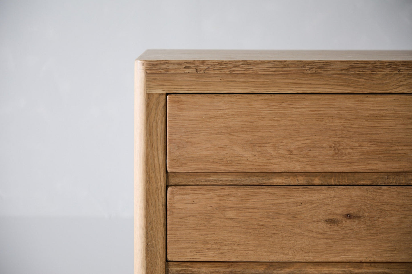 Billie Nightstand