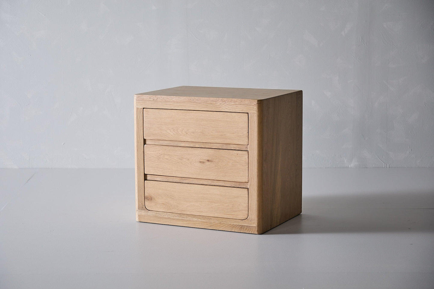 Billie Nightstand