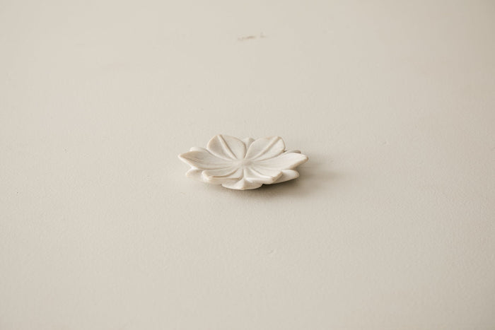 Marble Lotus Plate