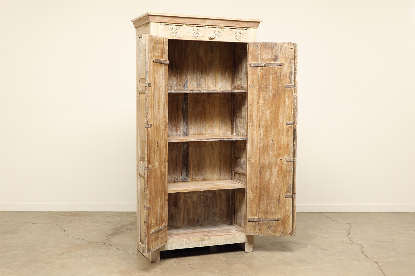 (SCG066) Vintage Cabinet (38x17x75)