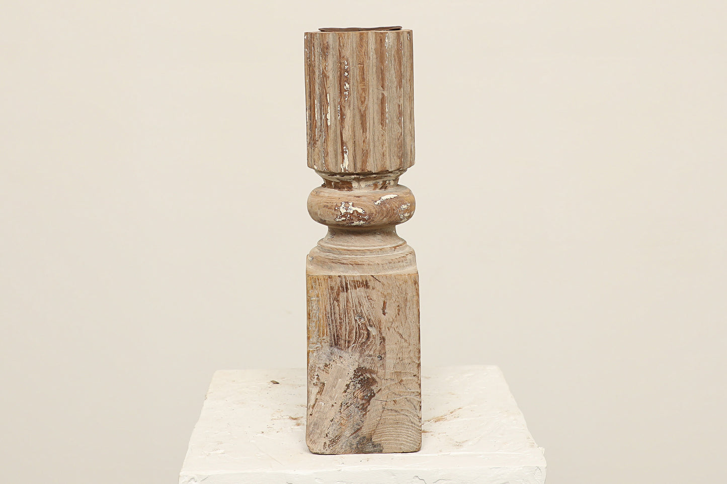 (SCP140) Banister Candle Stand (6x6x16)
