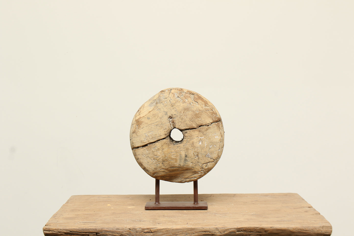 (PP108-P11 ) Vintage Wheel on Iron Stand