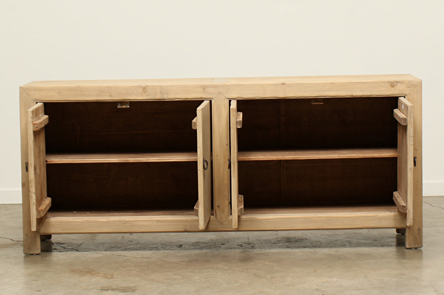(GAQ110) Pinot Sideboard (79x18x33)