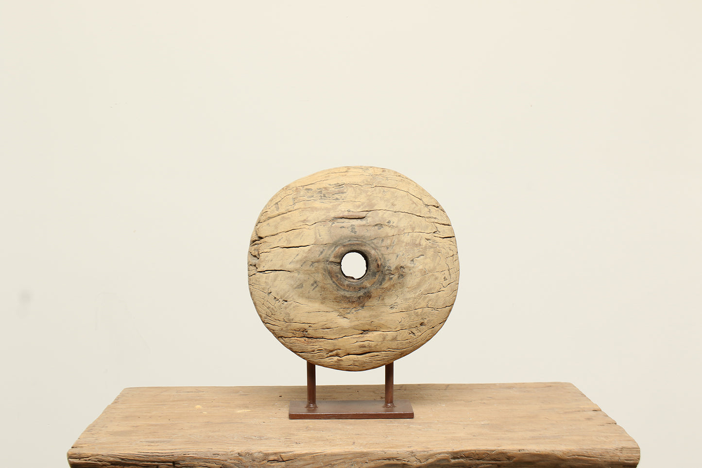 (PP108-P10 ) Vintage Wheel on Iron Stand