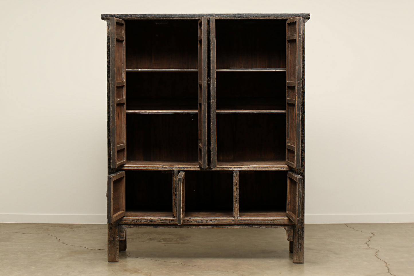 (GAQ054) Vintage Lacquer Cabinet - Circa 1800 (62x20x75)