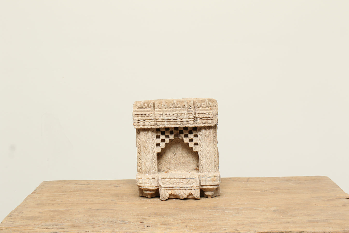 (PP111-P5) Vintage Stone Aala (9x5x12)