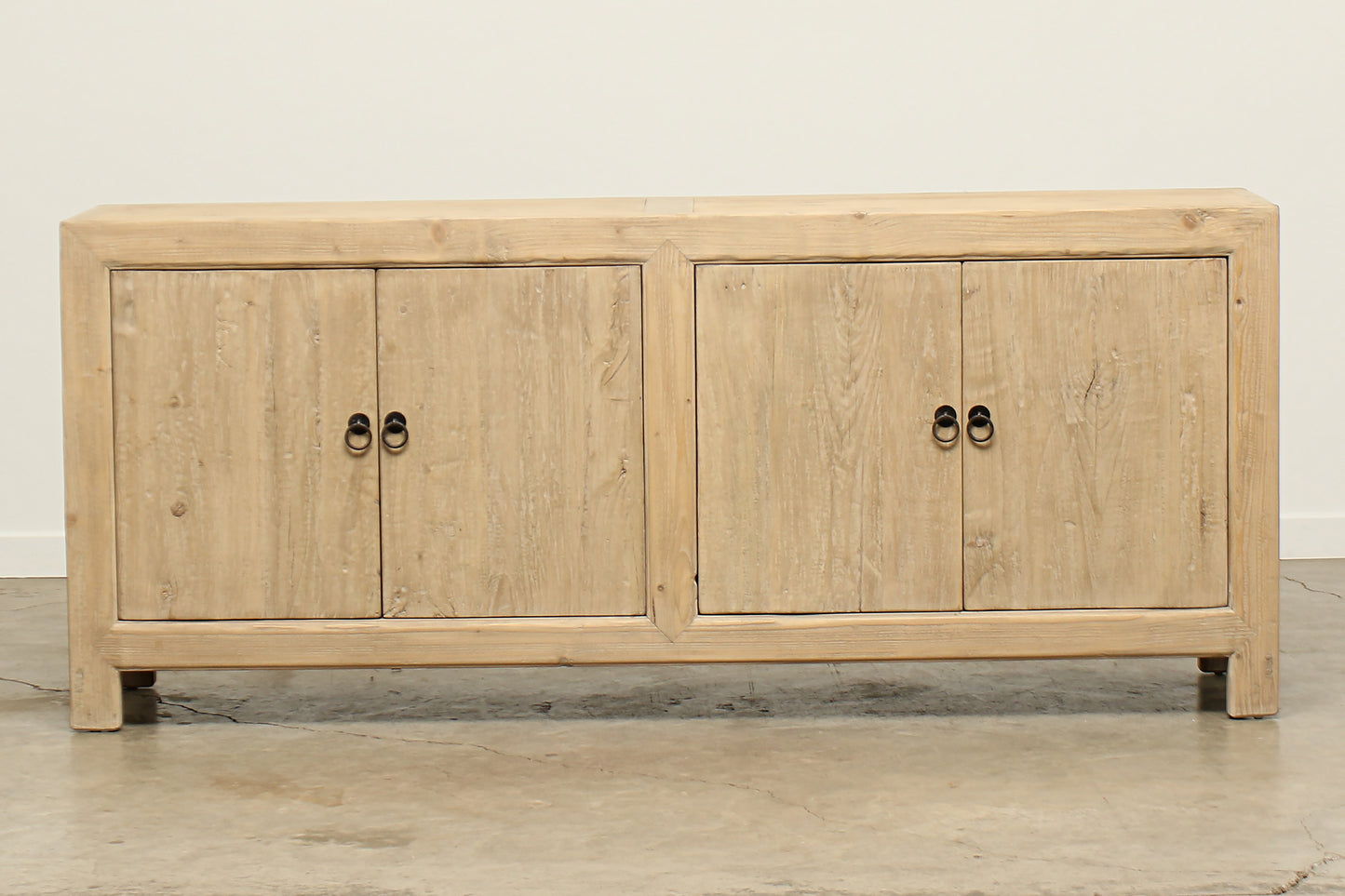 (GAQ110)  Pinot Sideboard (79x18x33)