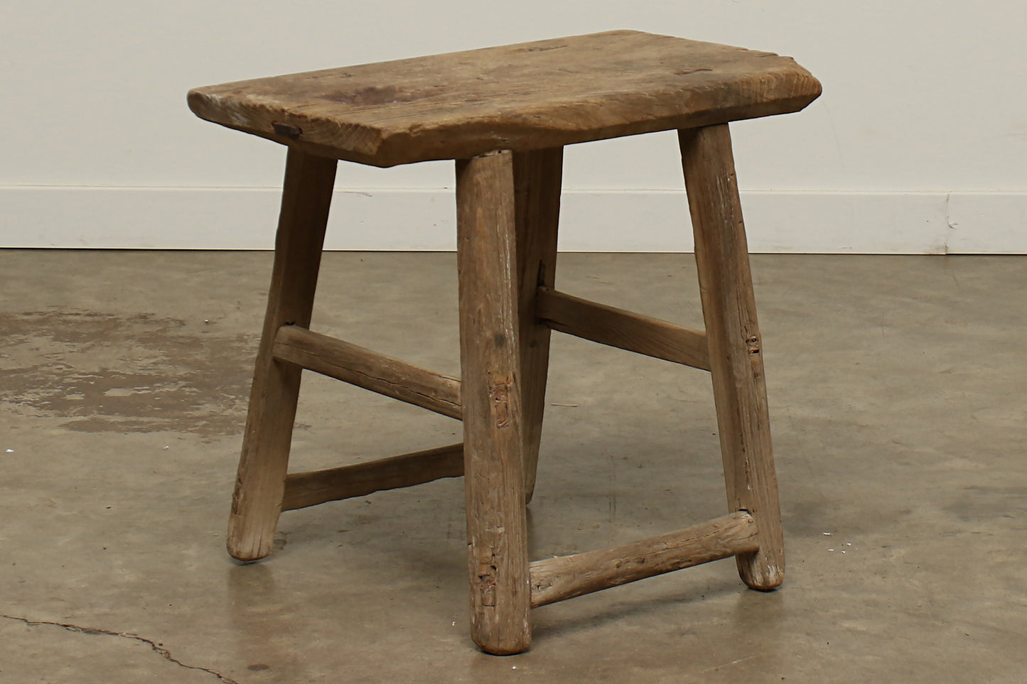 (GAP098-P3) Vintage Elm Stool (21x11x21)