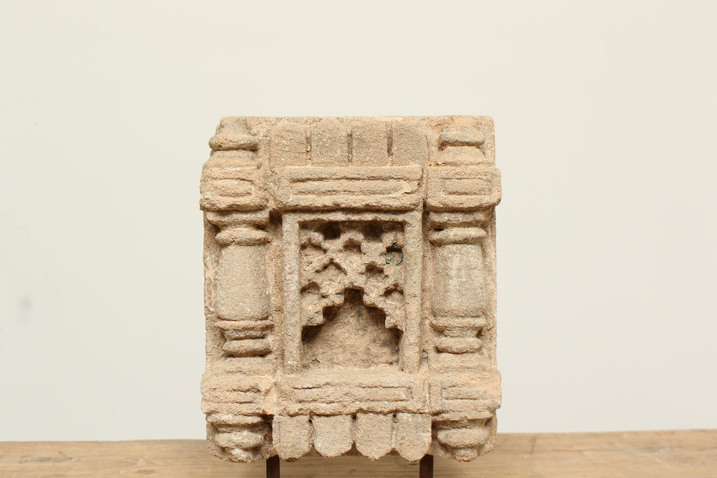 (PP033 ) Vintage Aala on Iron Stand (10x5x14)