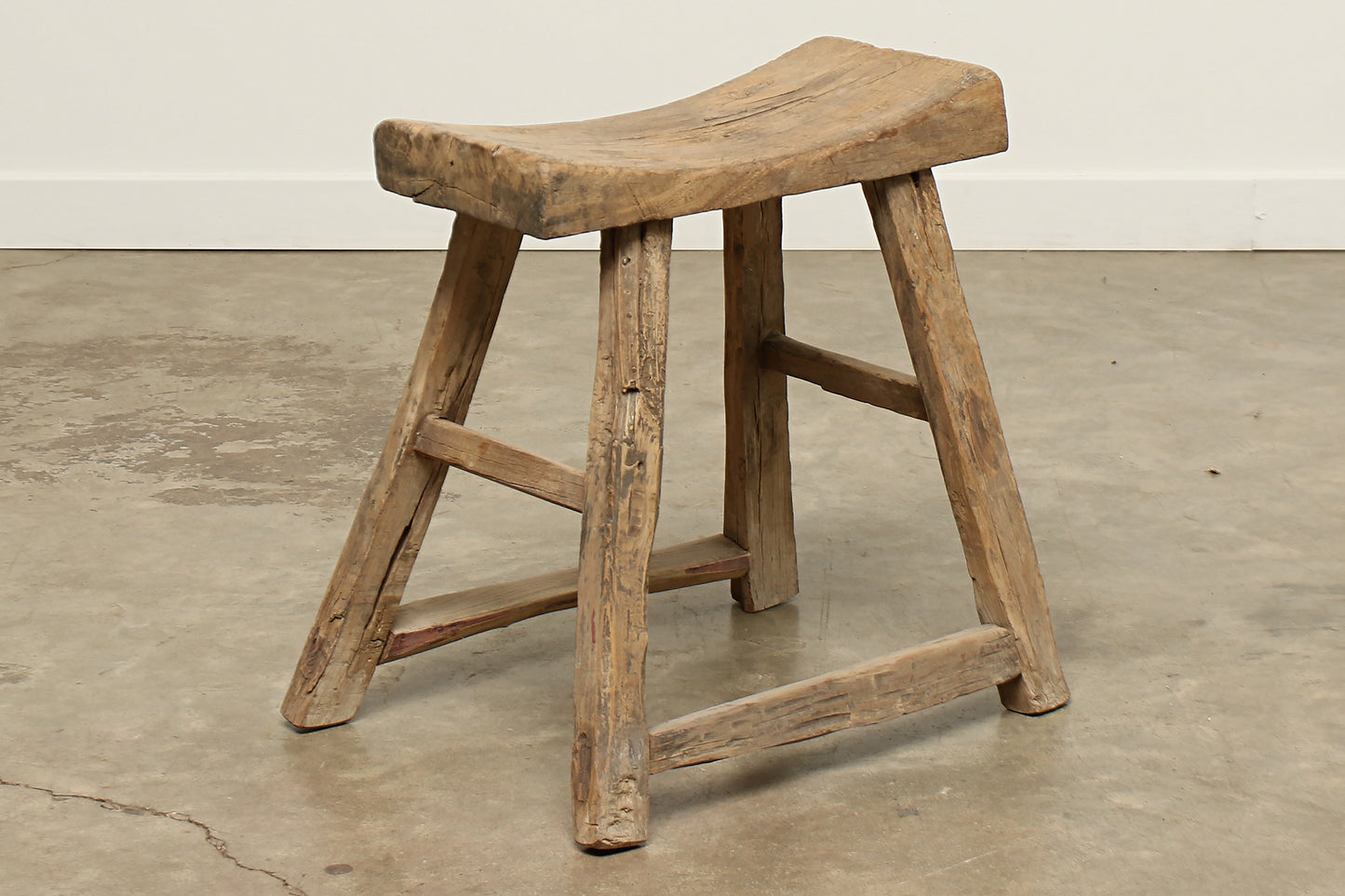 (GAQ138) Vintage Elm Stool - Circa 1910 (17x10x20)
