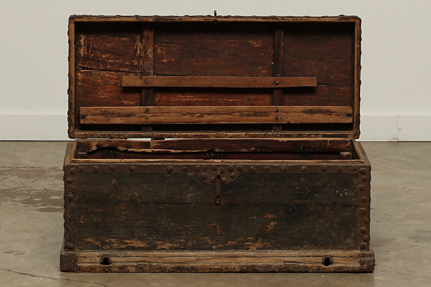 (GAN020) Vintage Shandong Trunk (30x13x13)