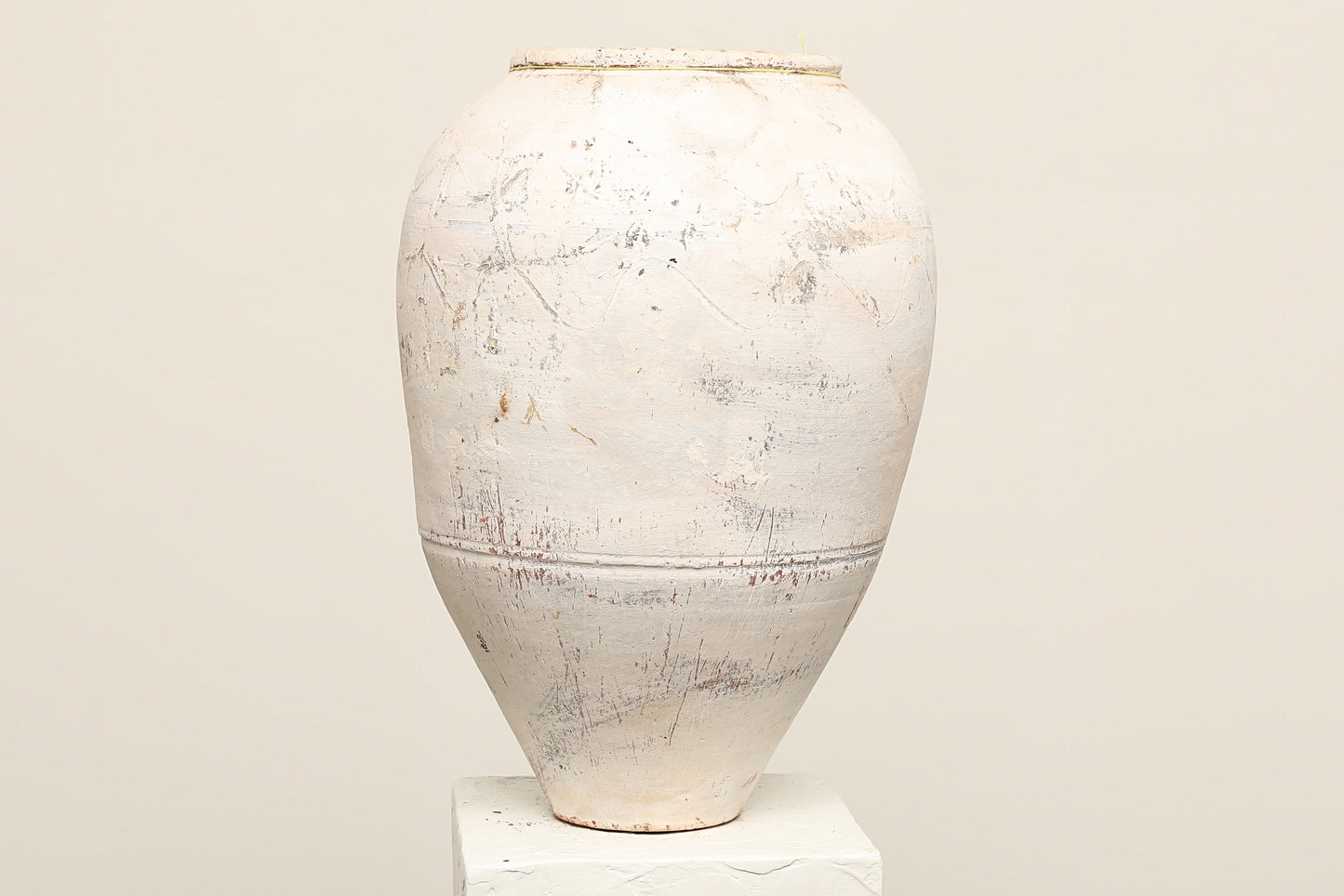 (IWB293) Vintage Turkish Pot (16x16x24)