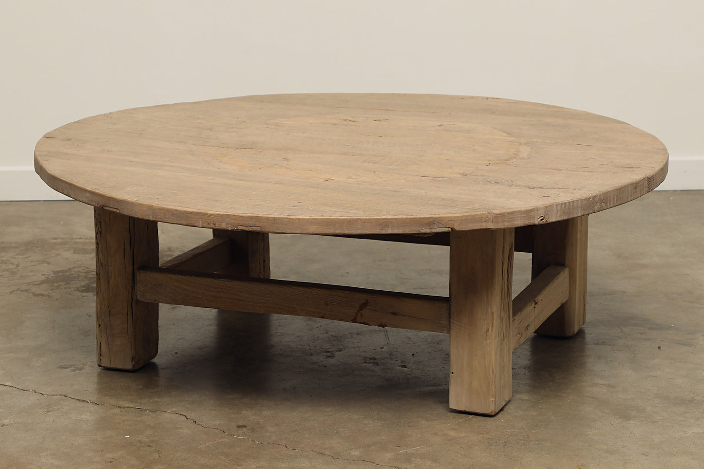 (GAK051-S1) Carpenter Coffee Table (54x54x17)