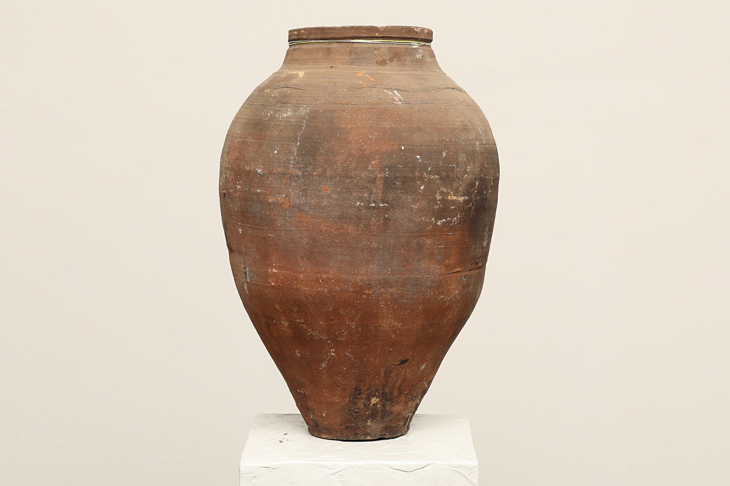 (IWB262) Vintage Turkish Pot (16x16x24)