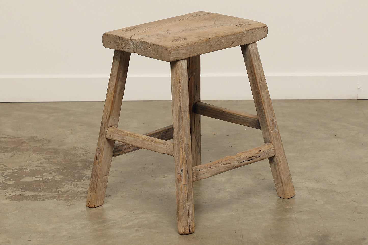 (GAS106) Vintage Elm Stool - Circa 1940 (17x11x20)