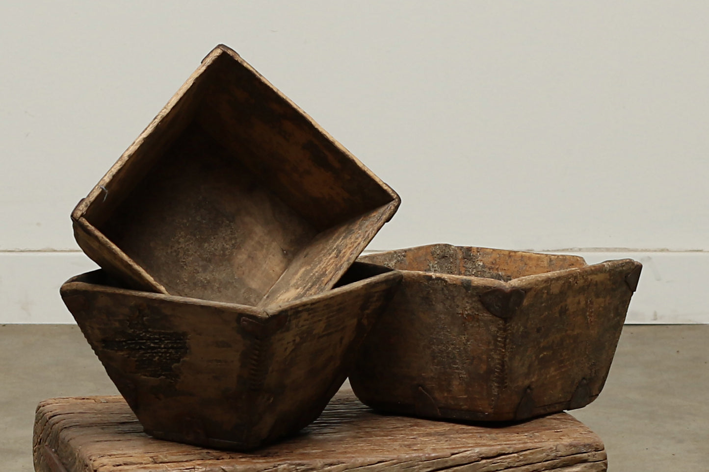 (GAI010) Antique Rice Bucket (7x7x4)