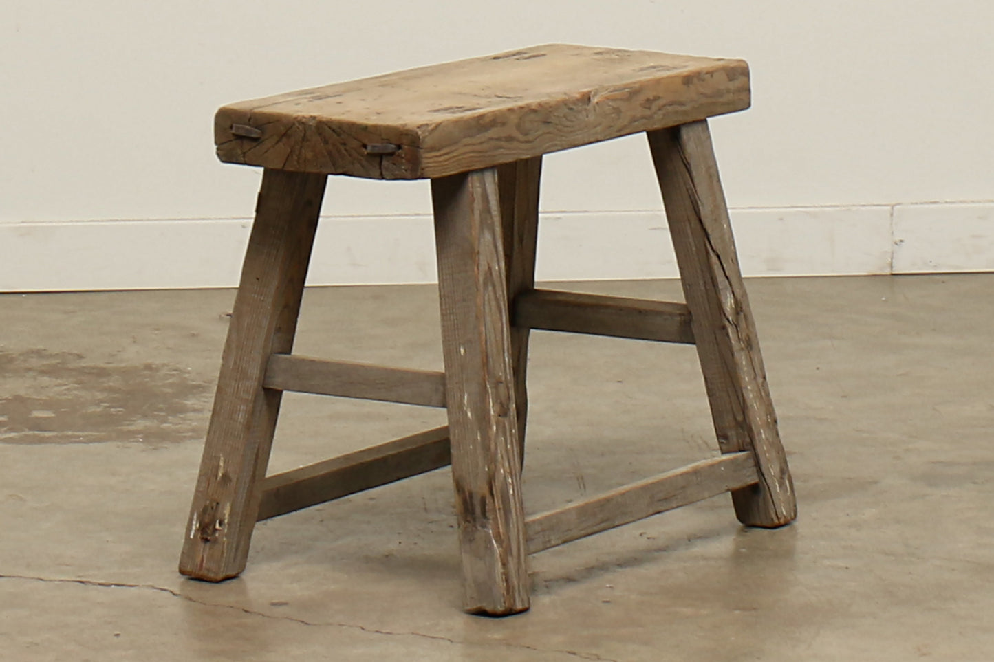 (GAL096-L7) Vintage Workman Stool (24x10x19)