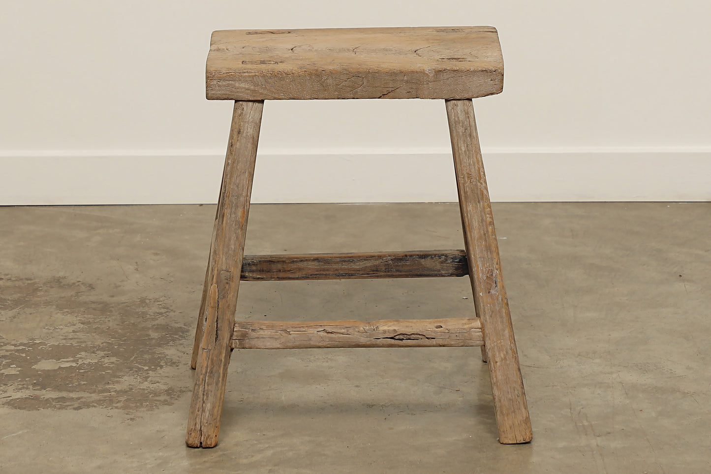 (GAS106) Vintage Elm Stool - Circa 1940 (17x11x20)
