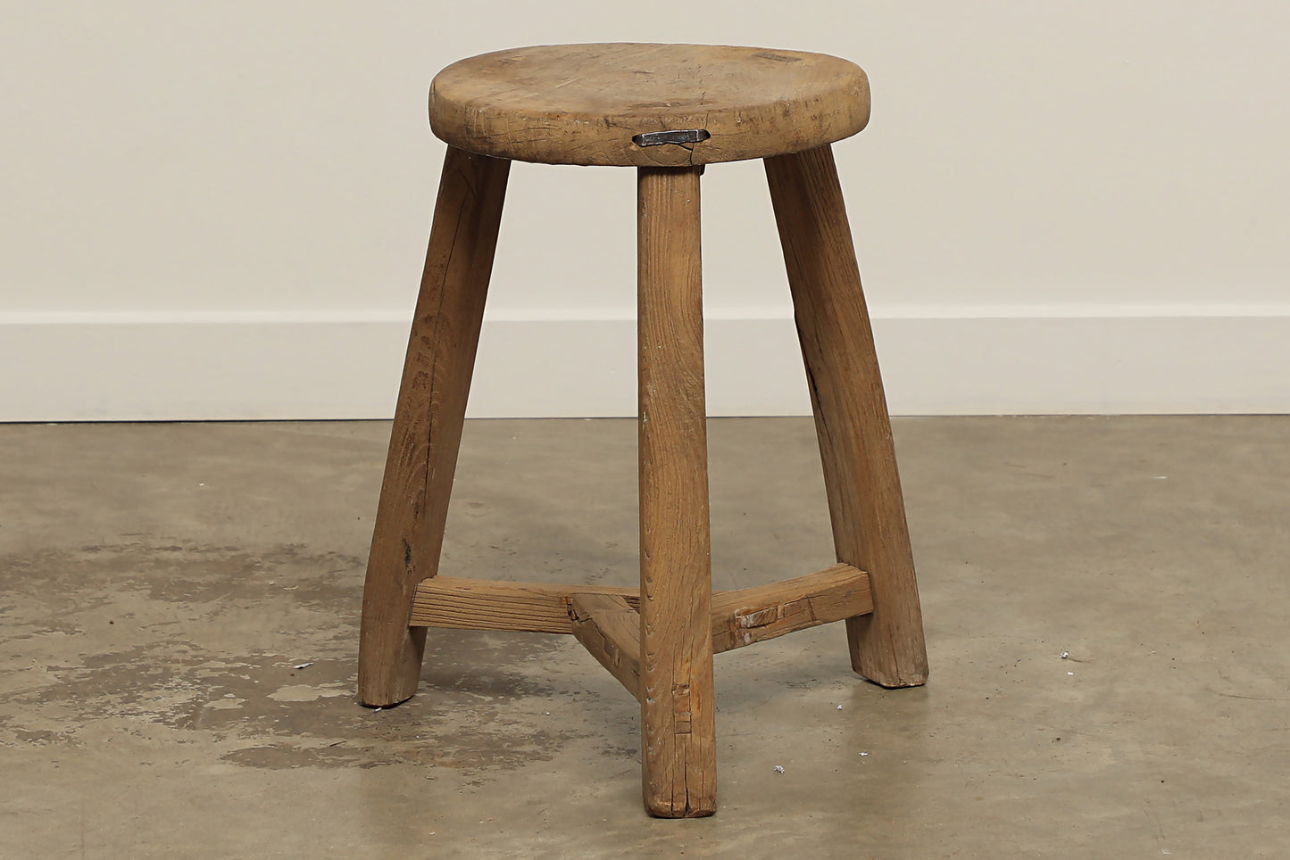 (GAS071) Vintage Elm Stool - Circa 1940 (13x13x19)