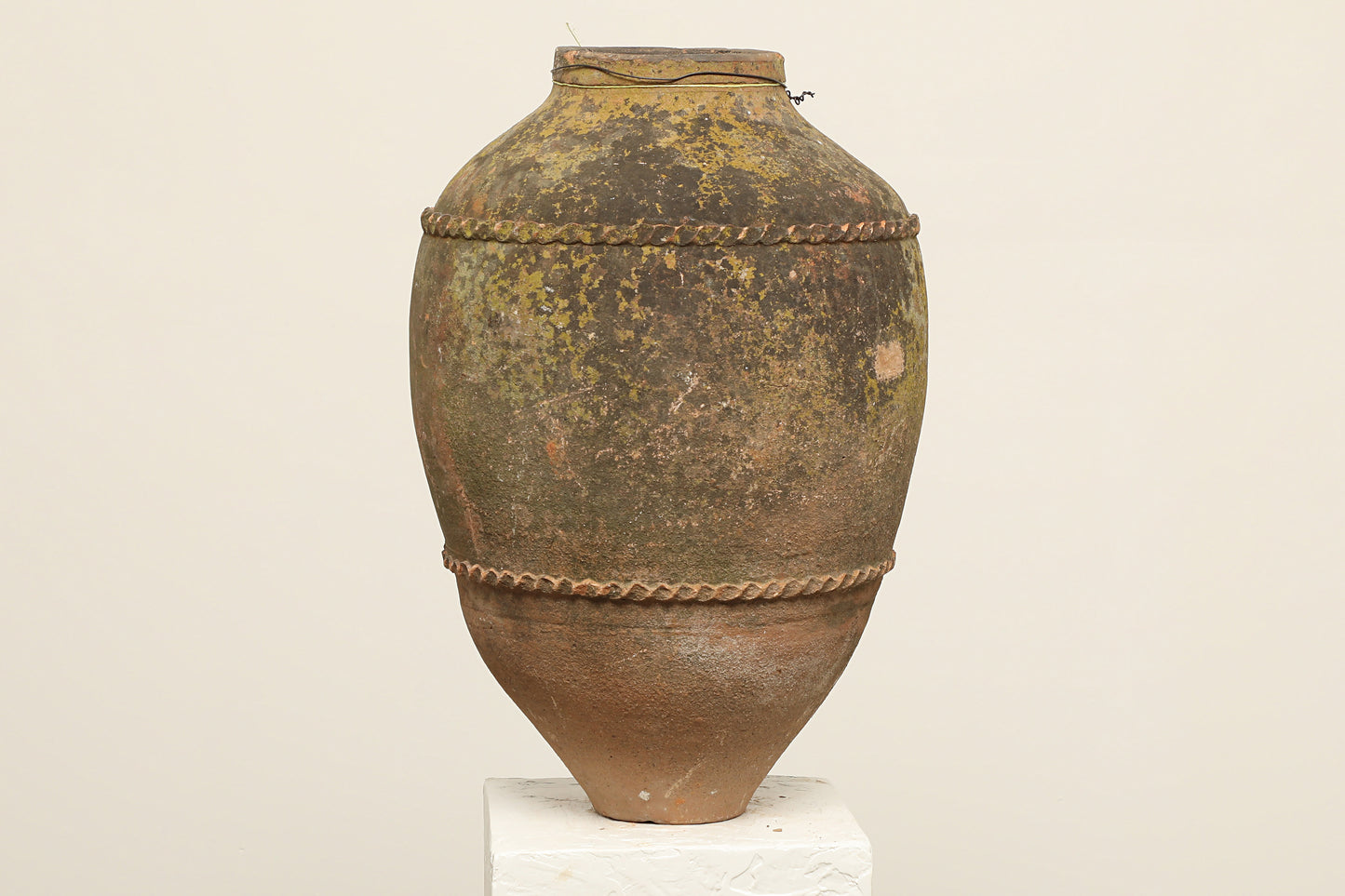 (IWB335) Vintage Turkish Pot (19x19x27)