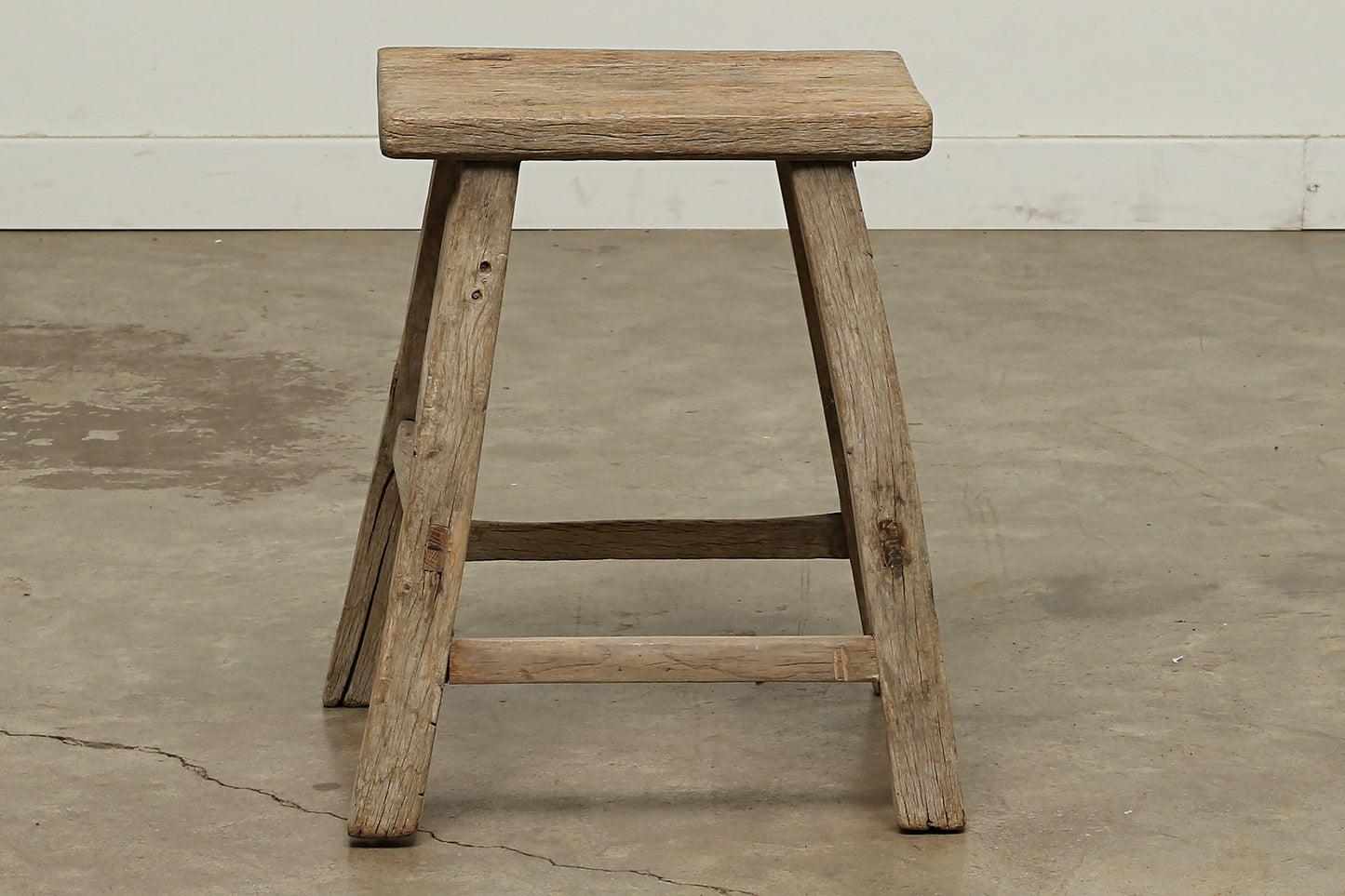 (GAI076-I17) Vintage Workman Stool (15x11x19)