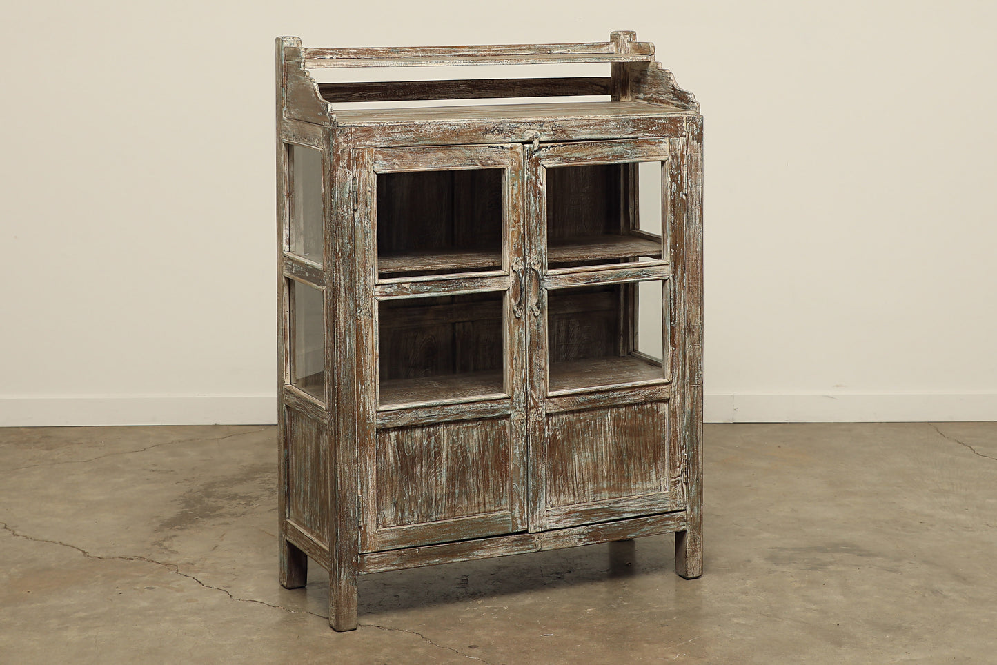 (PP001 ) Vintage Painted Cabinet (35x15x49)