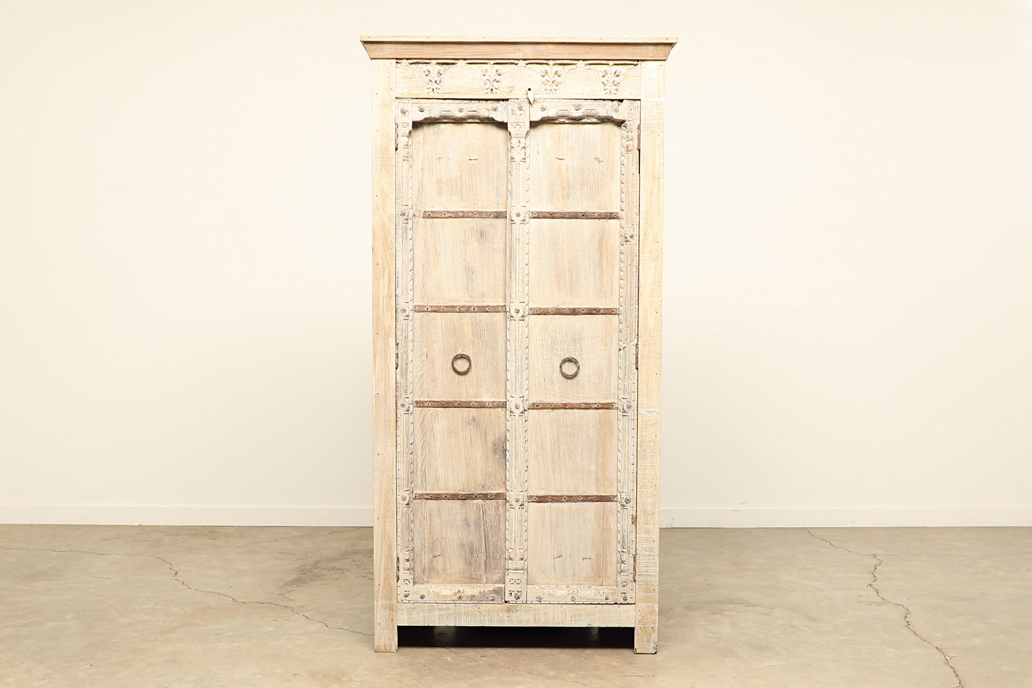 (SCG066) Vintage Cabinet (38x17x75)