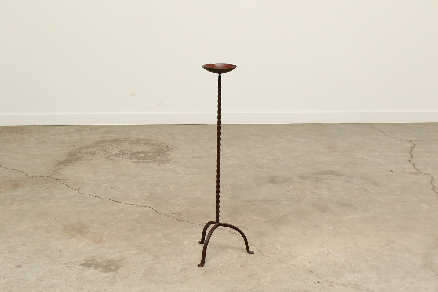 handmade twisted small iron candle stand holder with dish