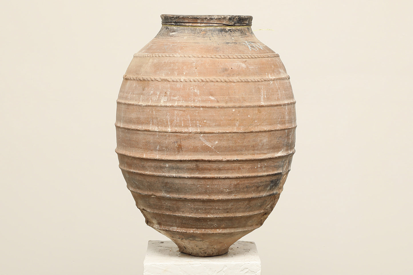 (IWB364) Vintage Turkish Pot (18x18x27)
