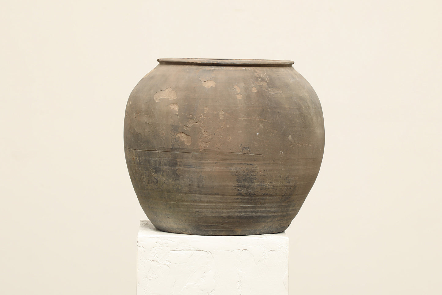 (GAV012) Vintage Clay Pot - Circa 1870 (16x16x15)