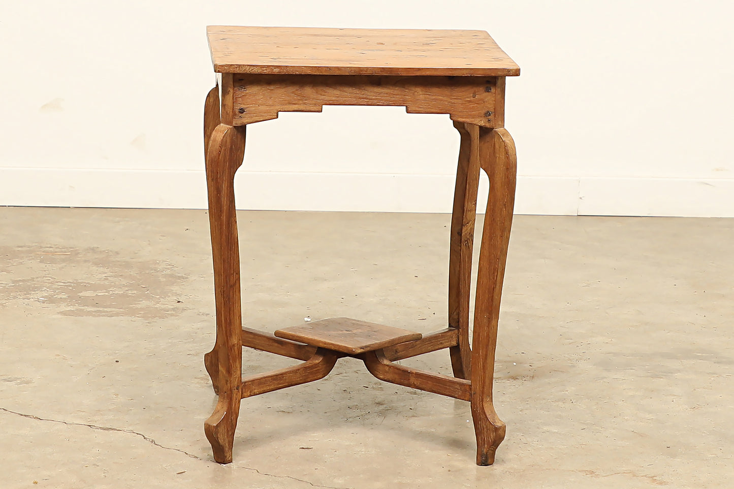 (SCG102) Vintage Teak Side Table (20x20x26)