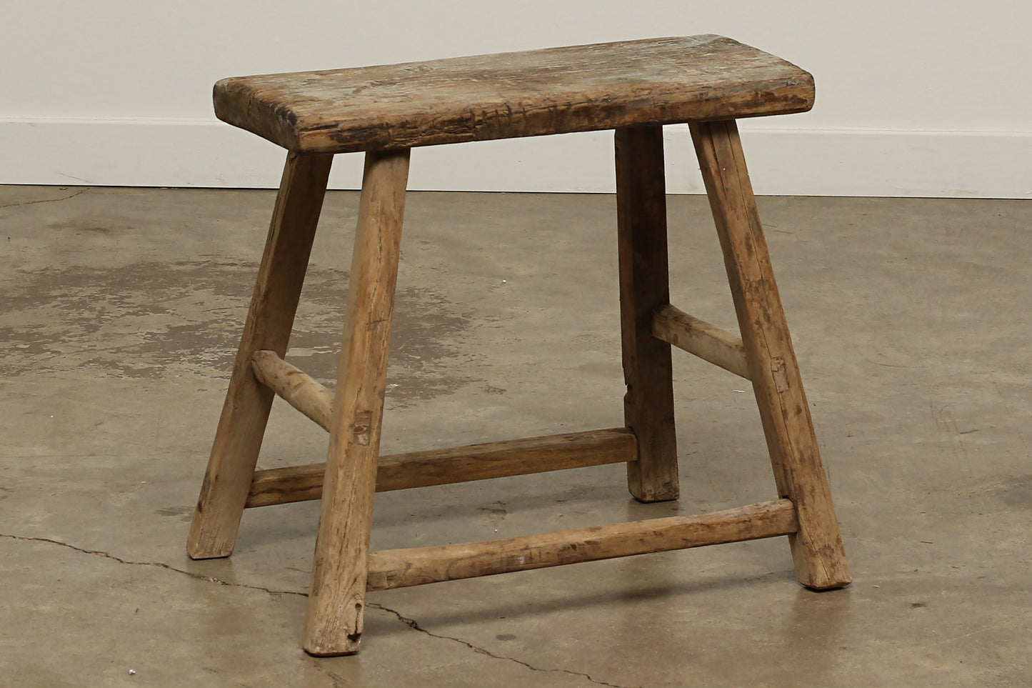 (GAN091-N5) Vintage Elm Stool (21x7x22)