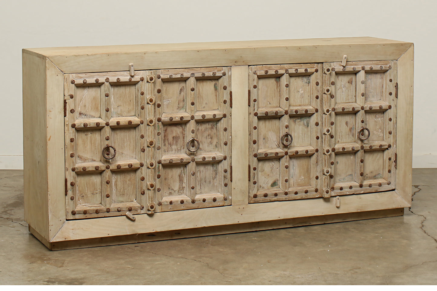 (NN015) Old Door Sideboard (78x18x37)
