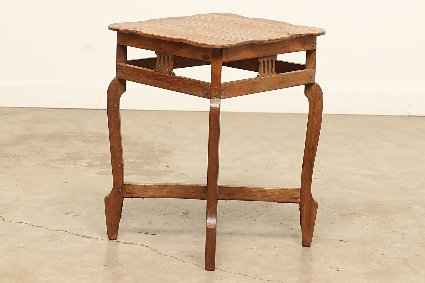 (SCG103) Vintage Teak Side Table (19x19x24)