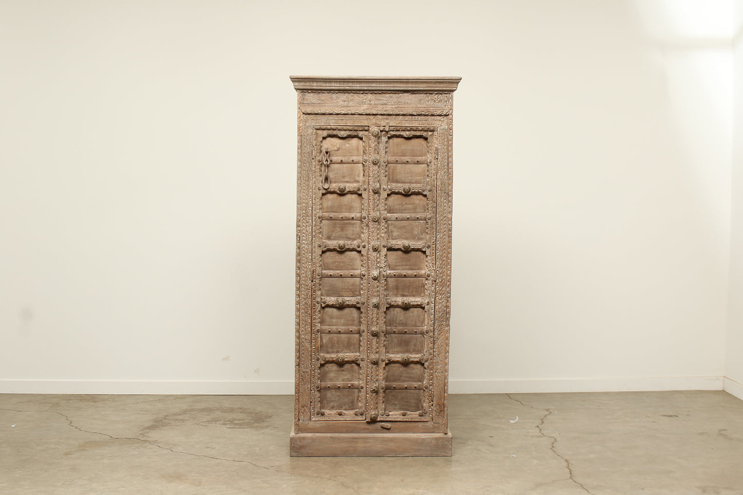 (PP004 ) Old Door Cabinet (33x19x75)