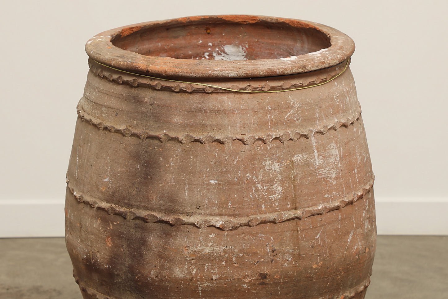 (IWB414) Vintage Turkish Dagar Pot (20x20x30)