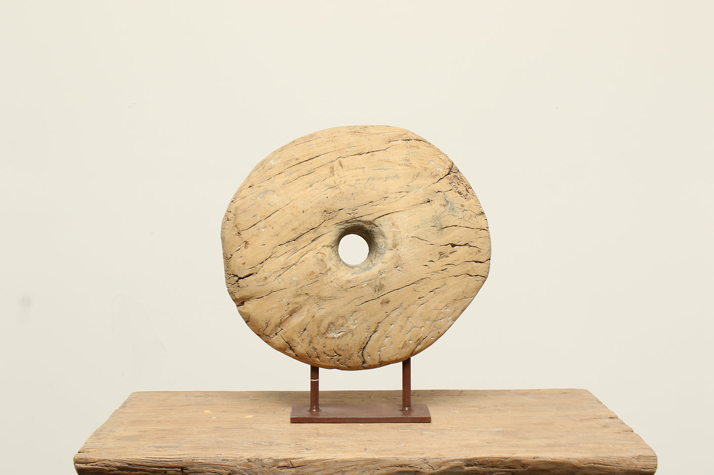 (PP108-P3 ) Vintage Wheel on Iron Stand