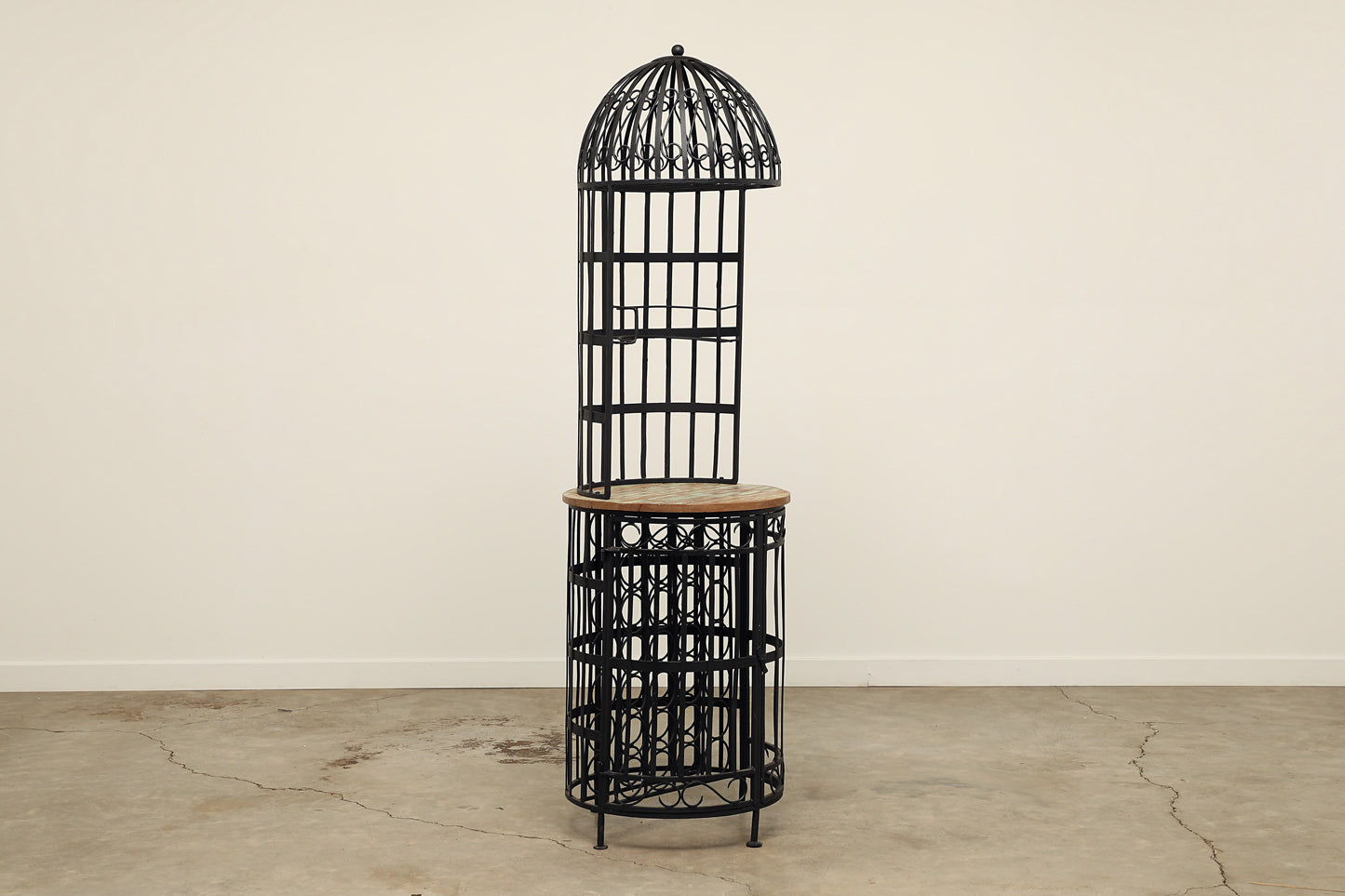 (SCP016) Iron Wine Rack (23x23x76)