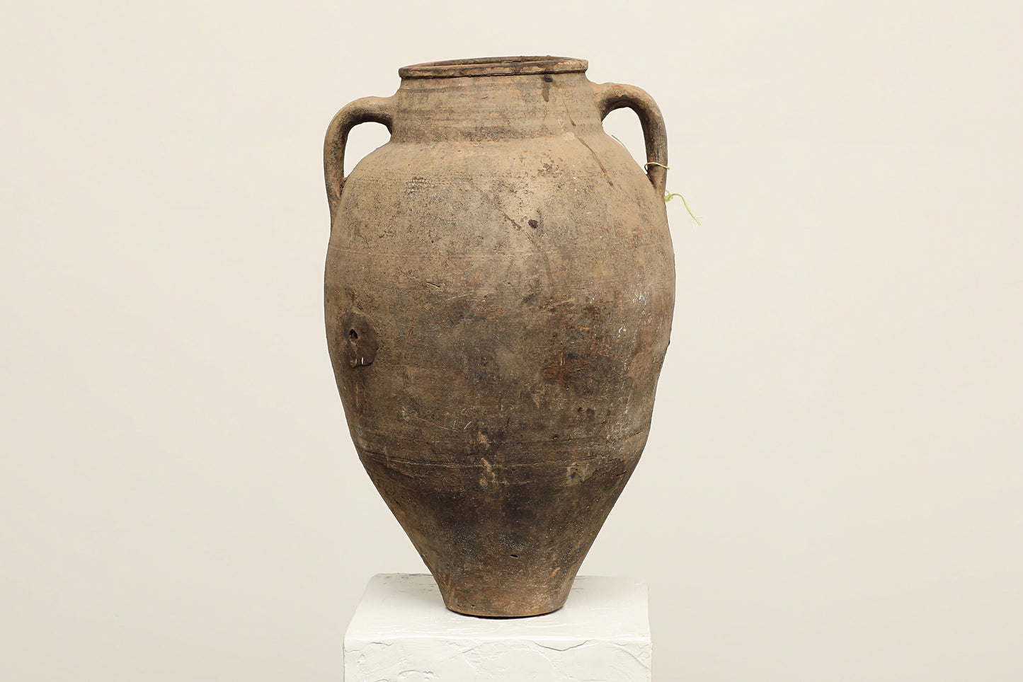(IWB249) Vintage Turkish Pot (14x14x24)