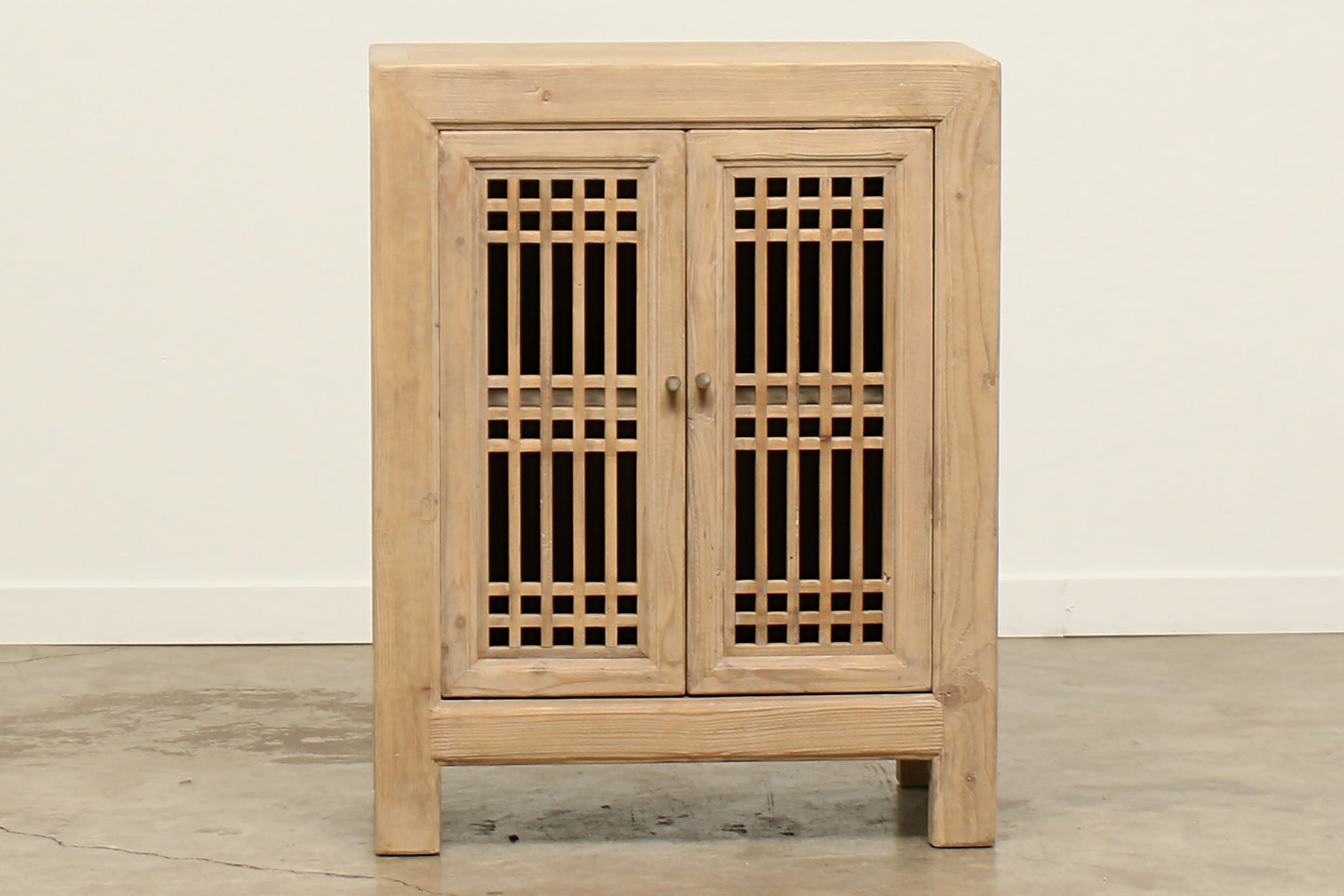 (GAQ105) Hecha Vanity (30x18x37)