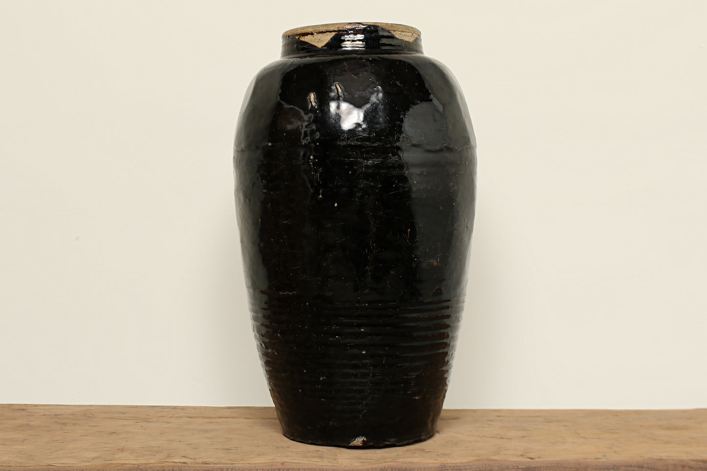 (GAQ013)  Vintage Lacquer Pot - Circa 1900 (12x12x22)