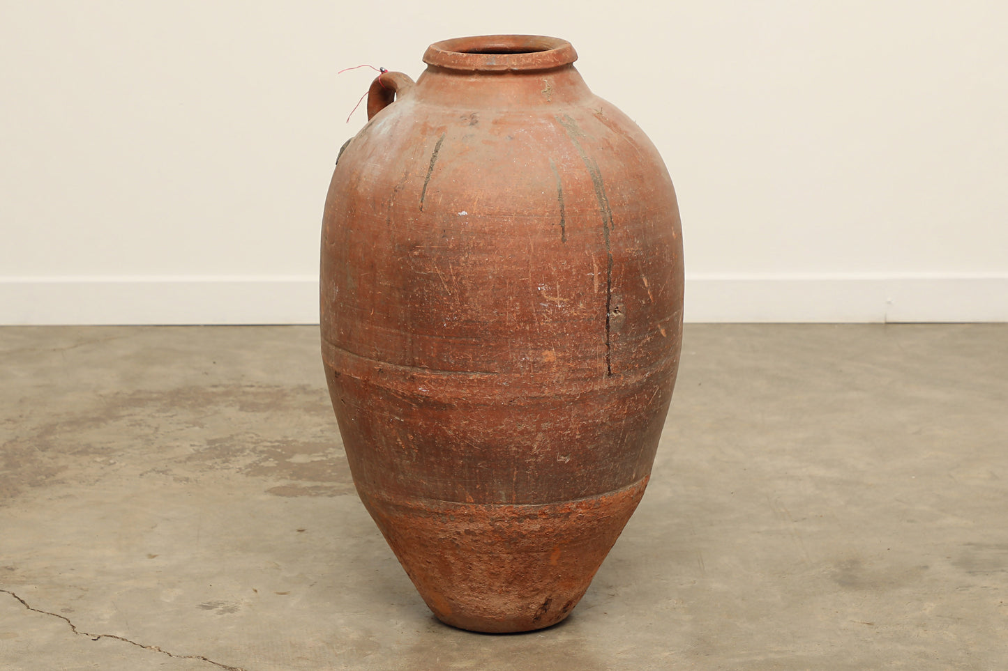 (IWB372) Vintage Turkish Pot (19x19x32)
