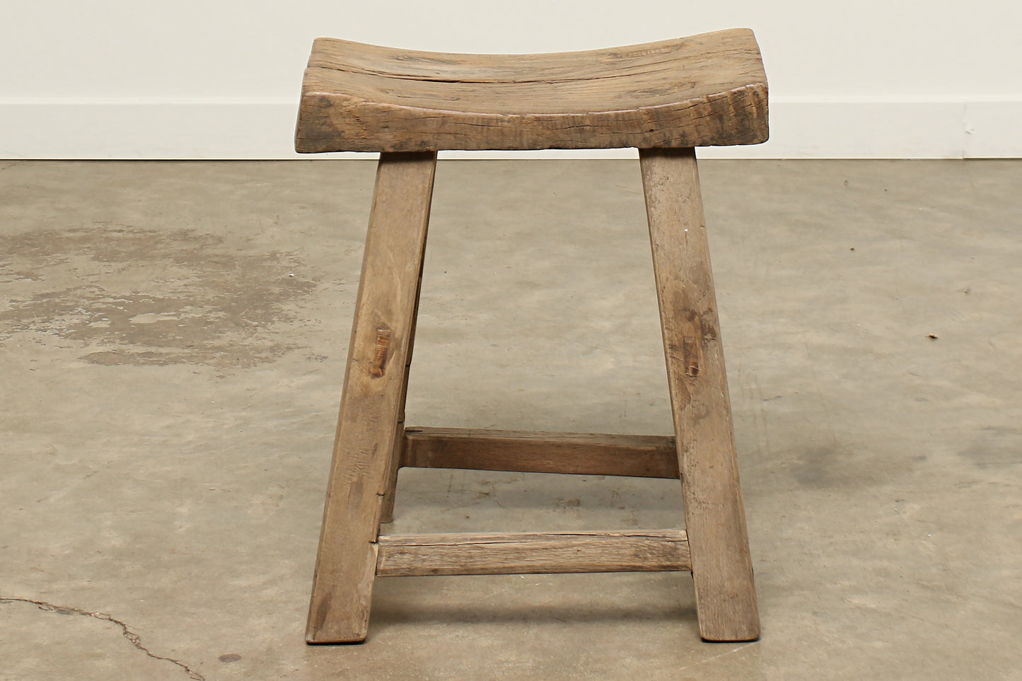 (GAQ136) Vintage Elm Stool - Circa 1910 (17x10x20)