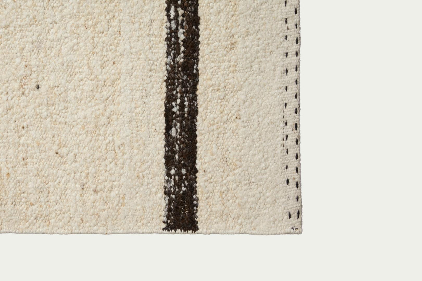 Roman Natural / Black Rug