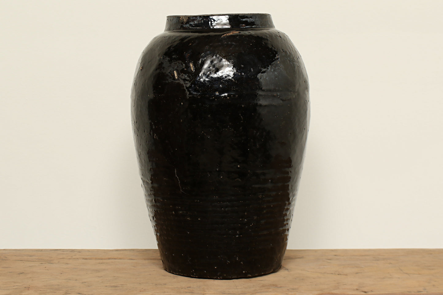 (GAQ013)  Vintage Lacquer Pot - Circa 1900 (12x12x22)