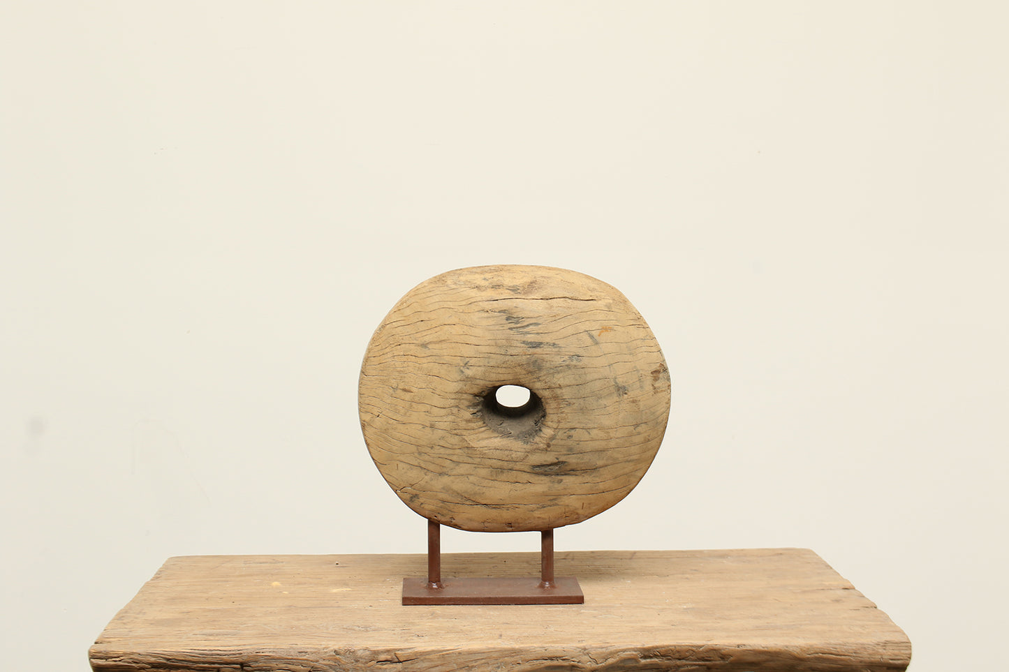 (PP108-P8 ) Vintage Wheel on Iron Stand