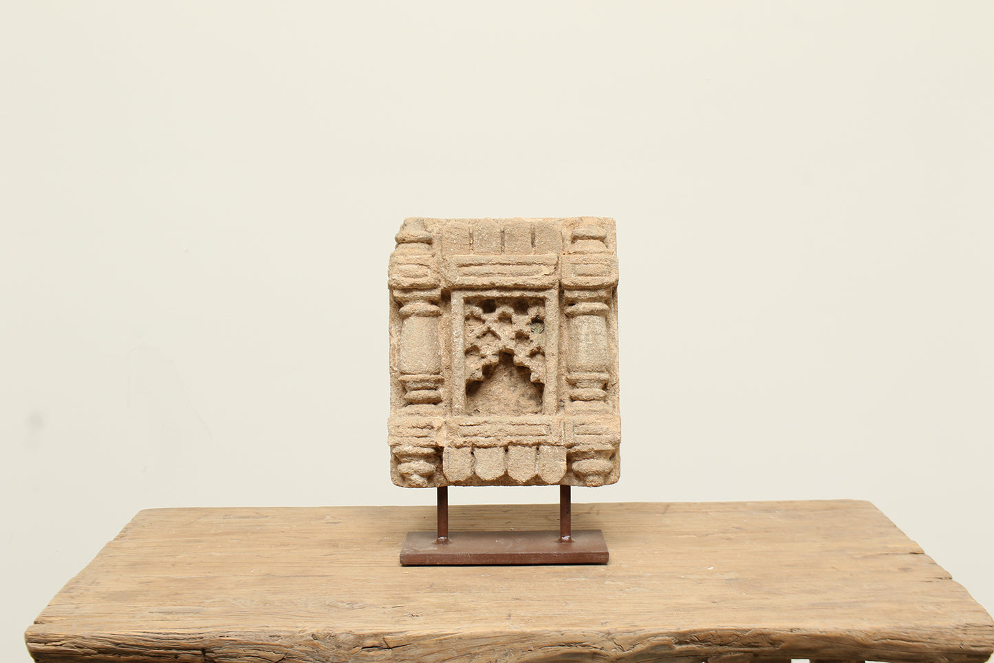 (PP033 ) Vintage Aala on Iron Stand (10x5x14)