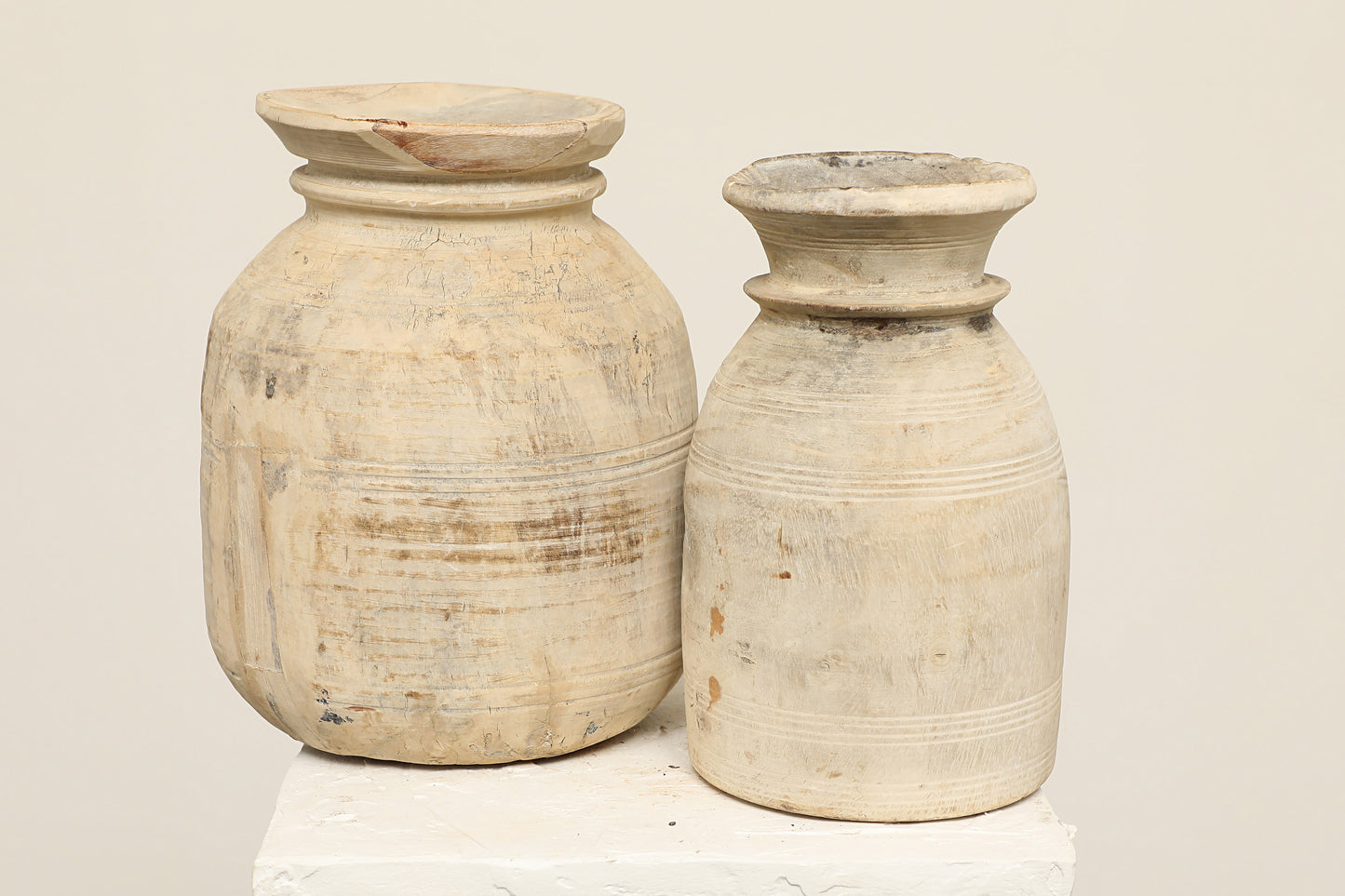 (SCP105) Vintage Wooden Pot (8x8x13)