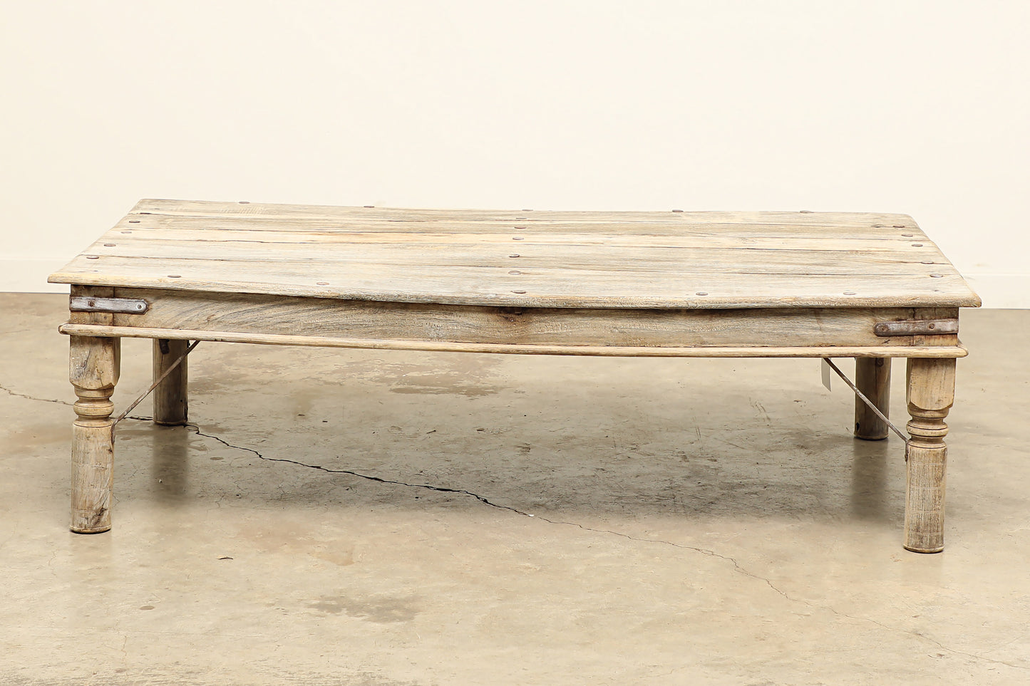 (SCG075) Vintage Tahkat Table (62x36x18)