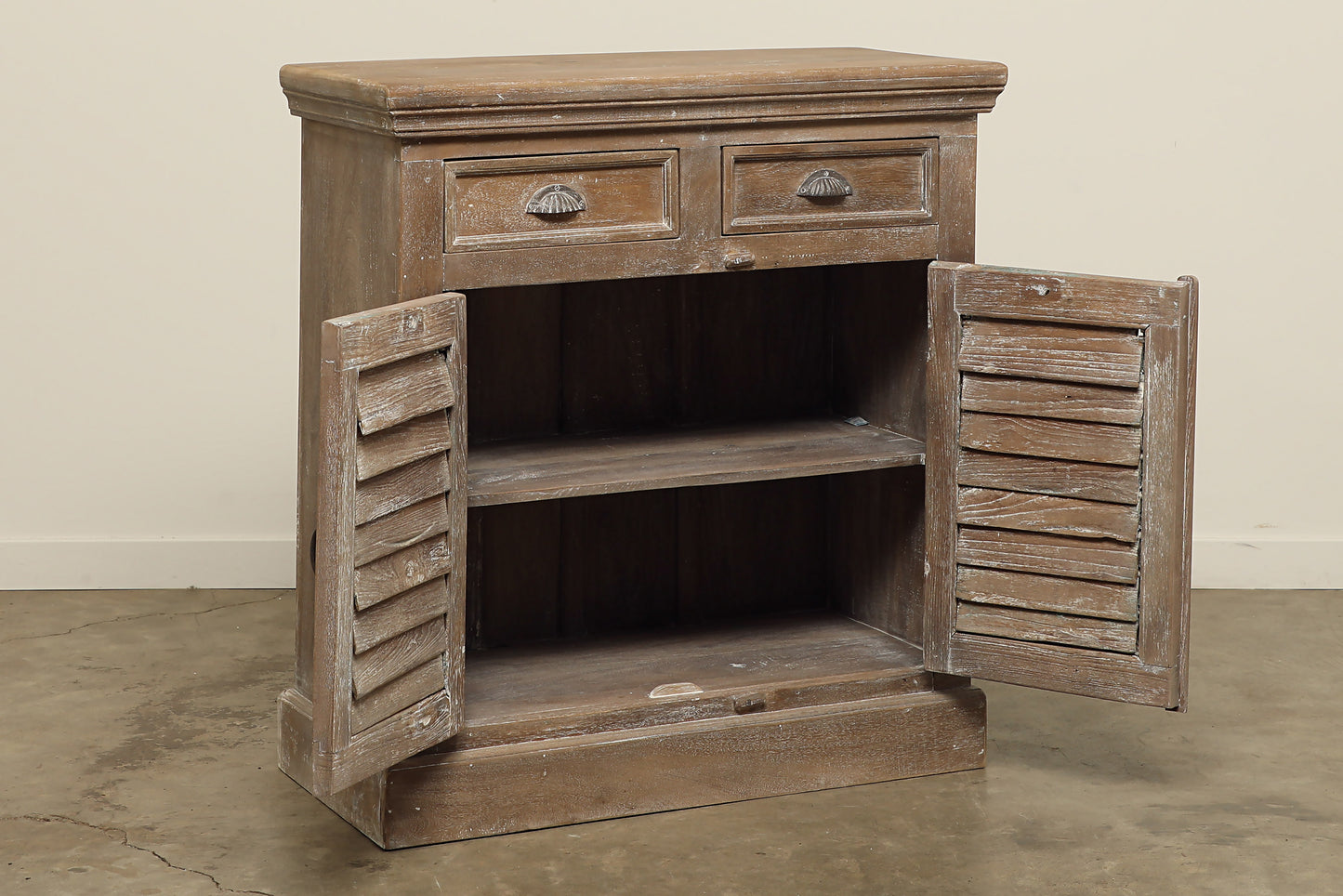 (PP010 ) Vintage Shutter Cabinet (37x18x39)